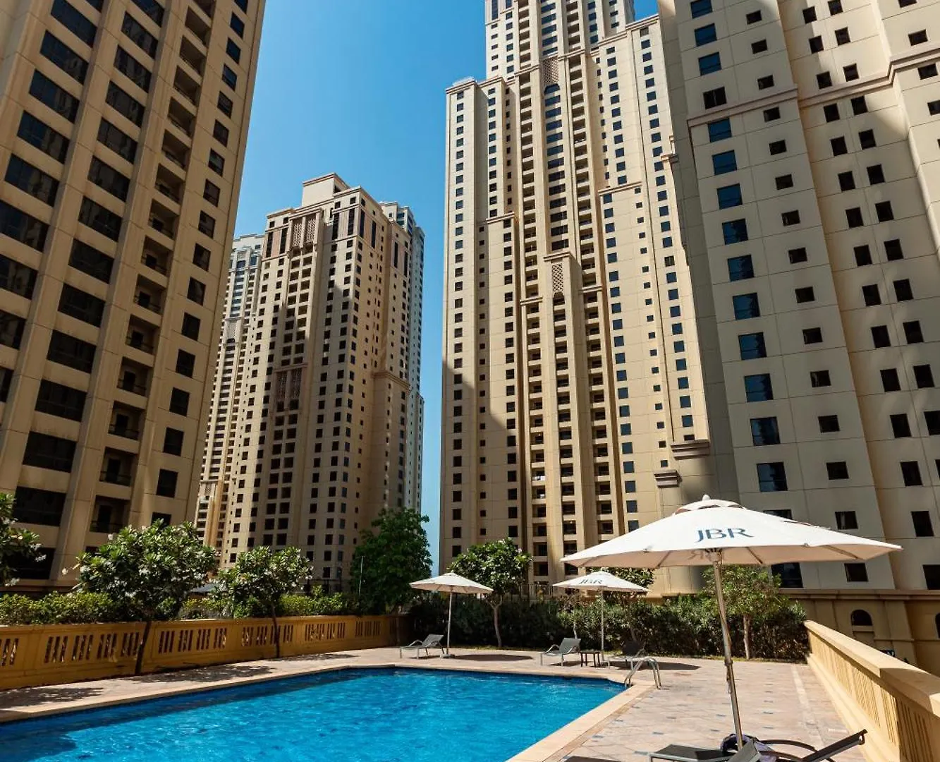Apartment Beautiful And Bright 1 Bedroom Apartment! Sofia ! Dubai