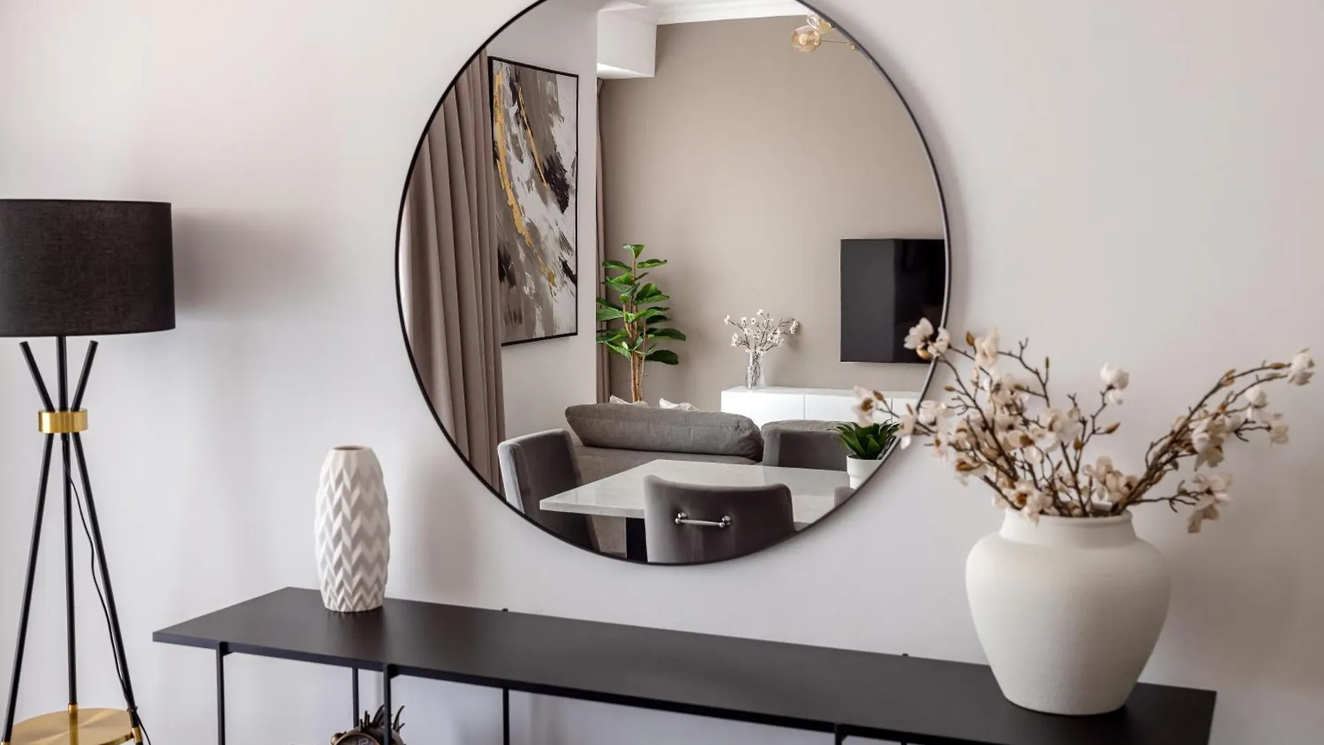 Apartment Beautiful And Bright 1 Bedroom Apartment! Sofia ! Dubai